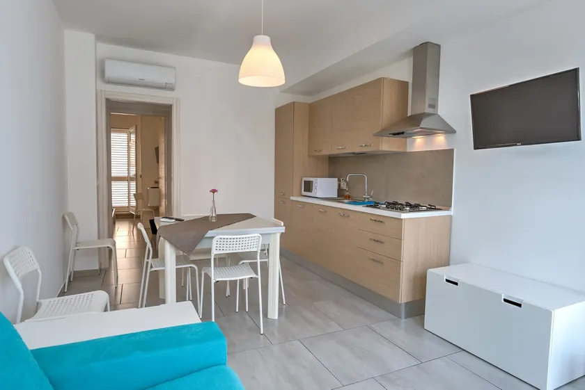Appartement avec jacuzzi, piscine chauffée et terrasse | Vue ville - Image 1