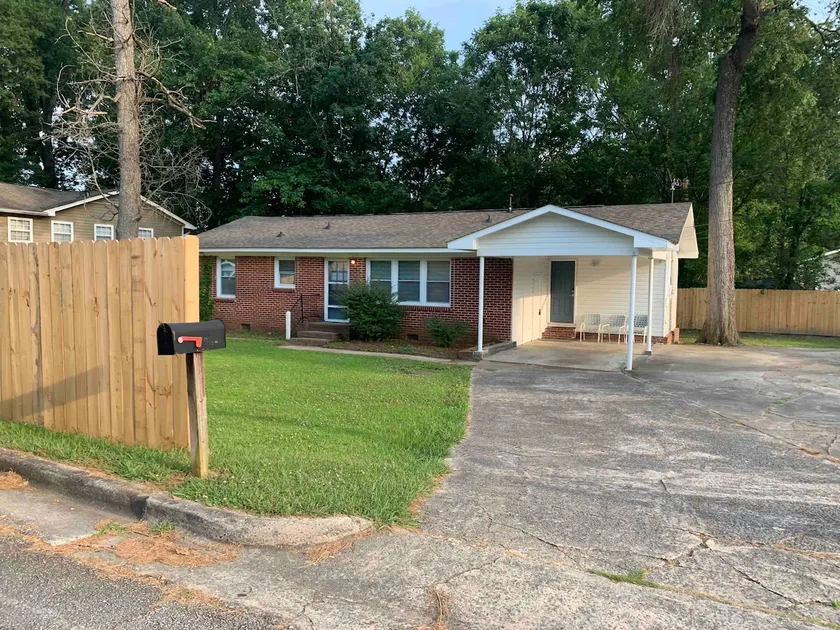 3 Bed 2 Bath Cute House W Rome - Image 1