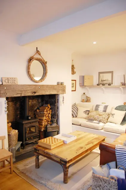 The Hideaway @ No. 3, Character Cottage 2 bedrooms - Image 1