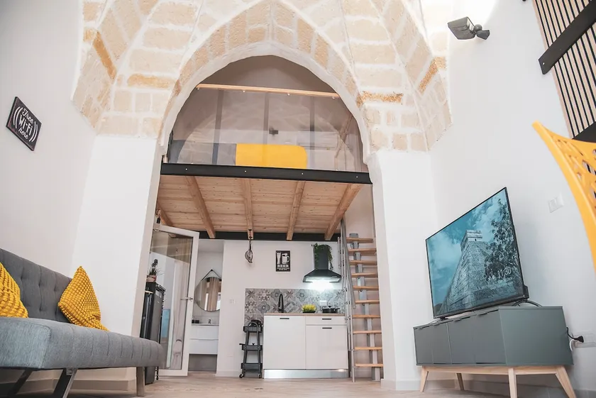 Asmara exclusive ”Brindisi center”[Salento/Puglia] - Image 1