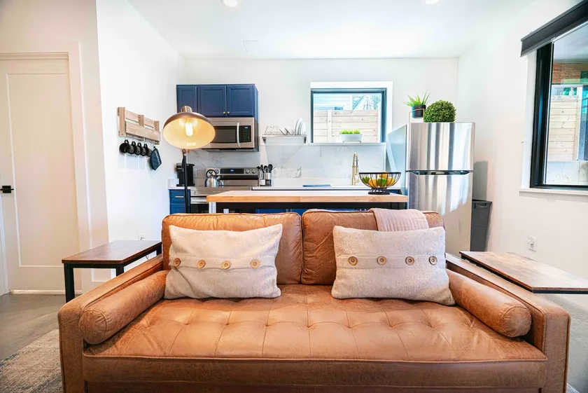 Modern Studio 75 heart of Atlanta Reynoldstown! - Image 1