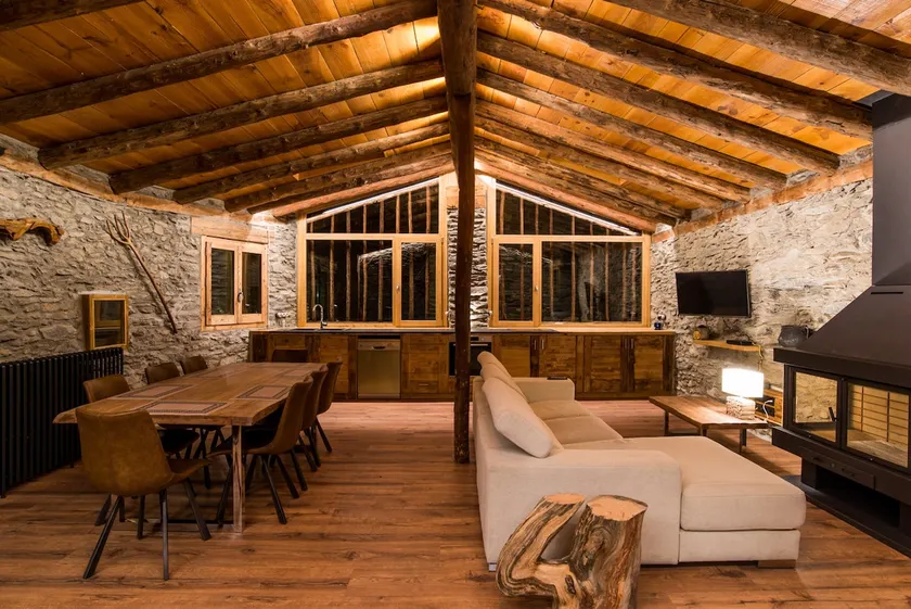 HIGH MOUNTAIN HOUSE WITH CHARM AND COMFORT - Image 1