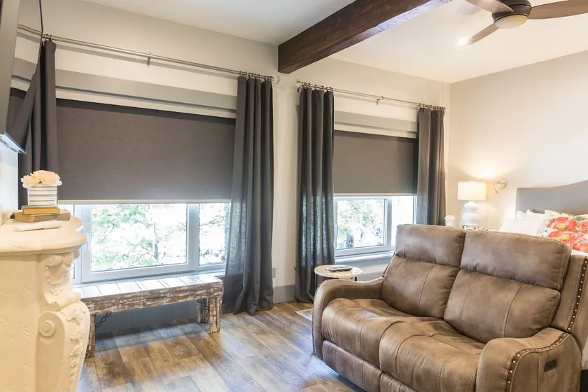 Mineta Flat - Bell Sister Flats - Image 1