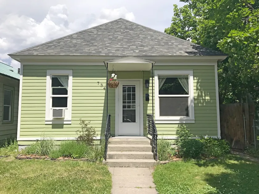 Bright, pet friendly, and kid friendly - Image 1