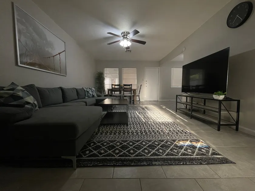 Spacious 4BR Home | Fast WiFi | Temple - Image 1