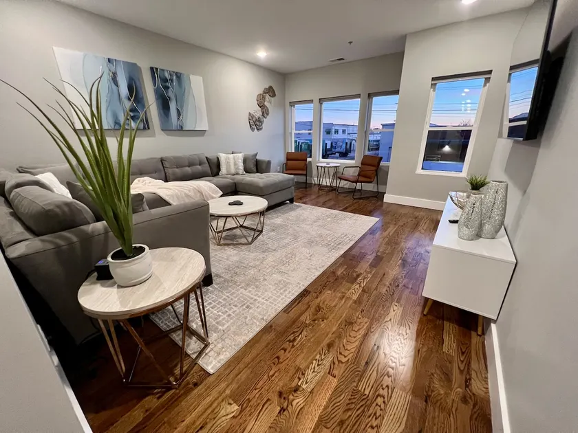⭐️ Rooftop deck | ⛰Sunset views 🌃 | Garage 🚗 | New! - Image 1