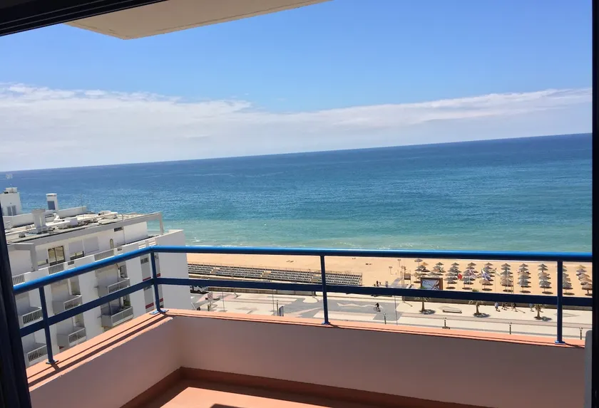 Moderno \"Appartamento sul mare\" con vista mare, Wi-Fi e balcone - Image 1
