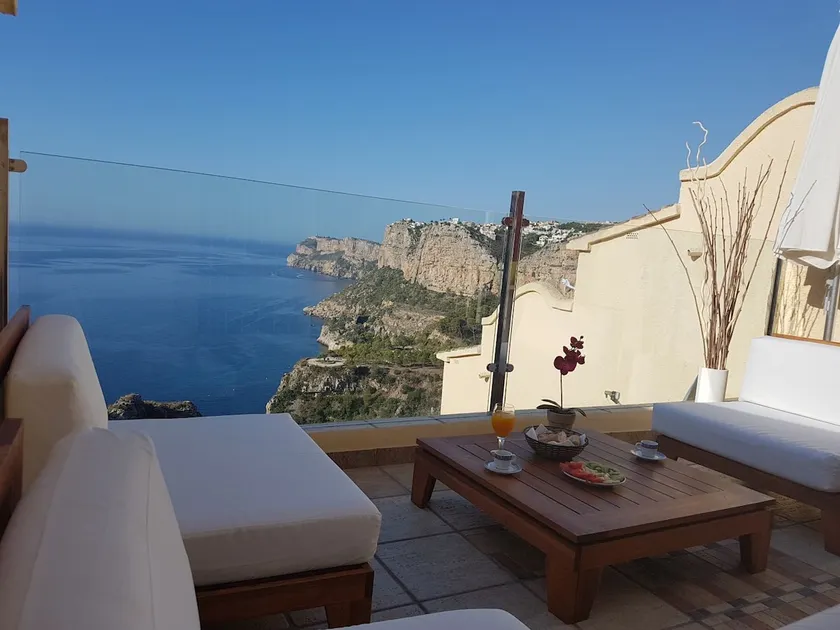 Amazing Views of the Mediterranean - Image 1