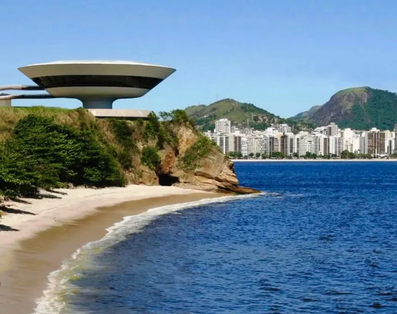 Icarai Beach-Niterói / Apart 2 qrts. - Image 1