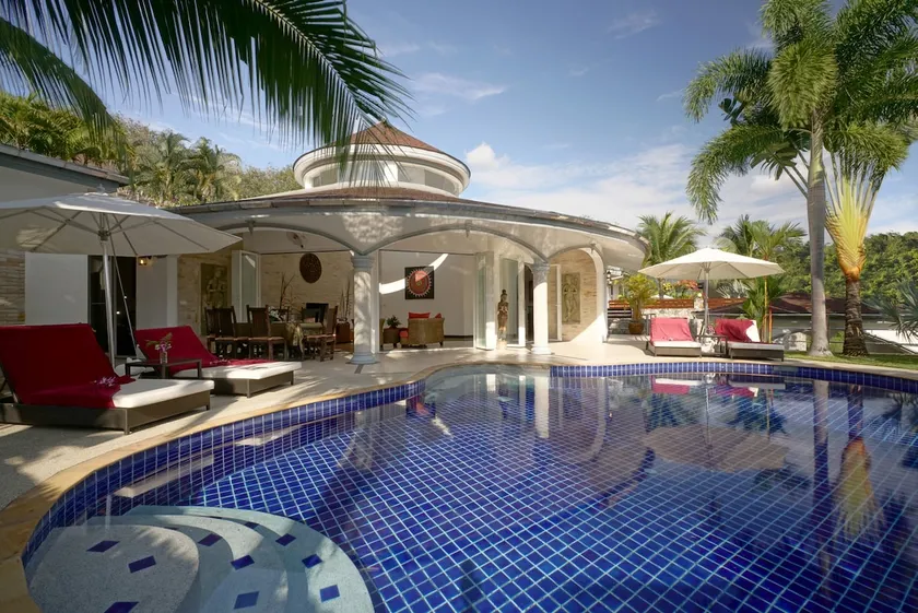 Luxurious quiet pool villa Eden, maid, butler - Image 1