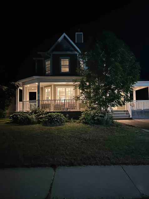 Beachy Cottage-9 beds, walk to bch/town, Hottub - Image 1