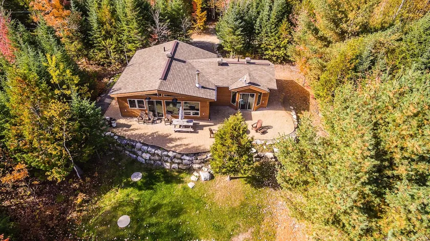 Les Chalets du Lac Grenier - Image 1