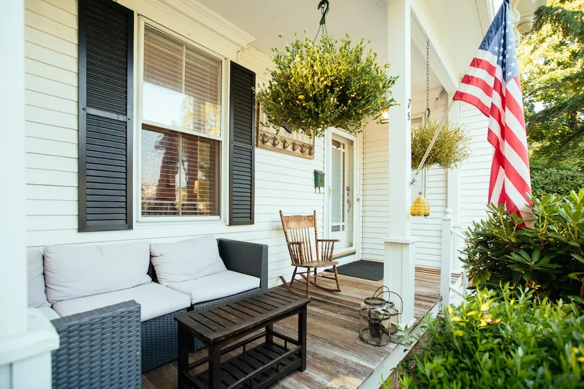 Beautiful Home in Falmouth Village - Image 1