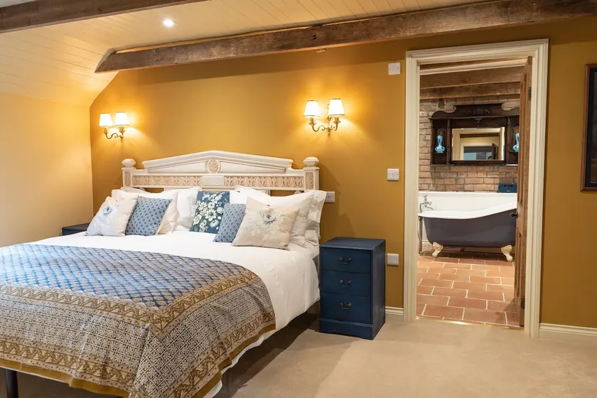 Goose Feather Barn, Wedmore luxury cottage for two - Image 1