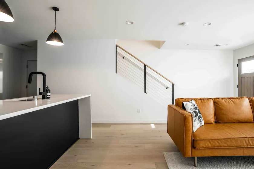 *THE BLACK SHEEP* - Modern, Unique & Clean- BY MSU - Image 1