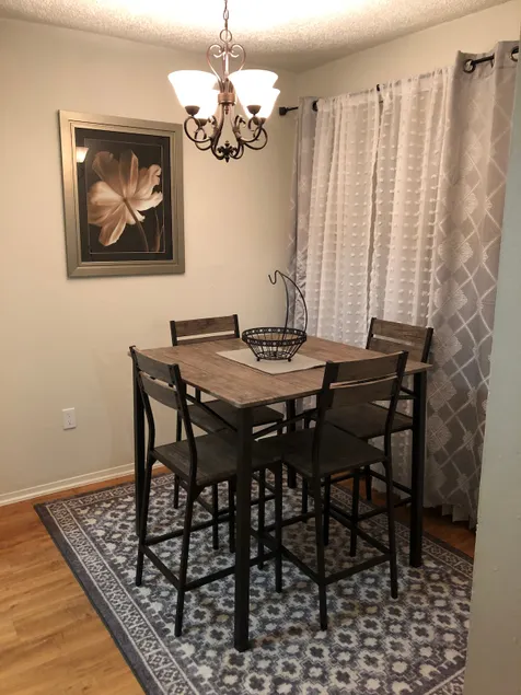 Beautiful Month to Month 1BD Apartment #5C - Image 1