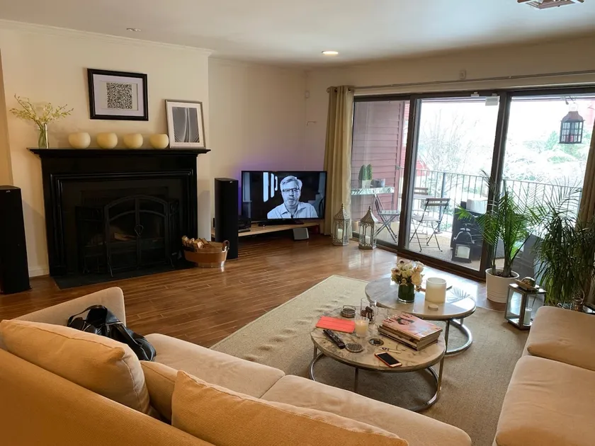 Waterfront Luxury Apartment in Gated Condo 15m -NY - Image 1