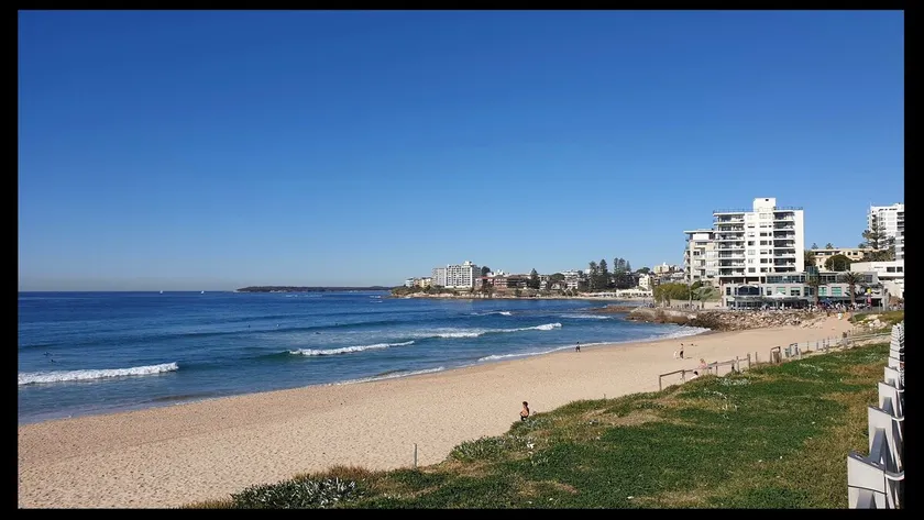 Beach apartment, 200m to Cronulla beach & shops - Image 1