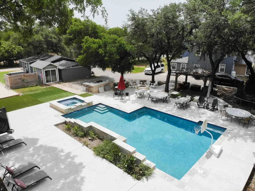 Whole Home entertainment central!Schertz - Image 1