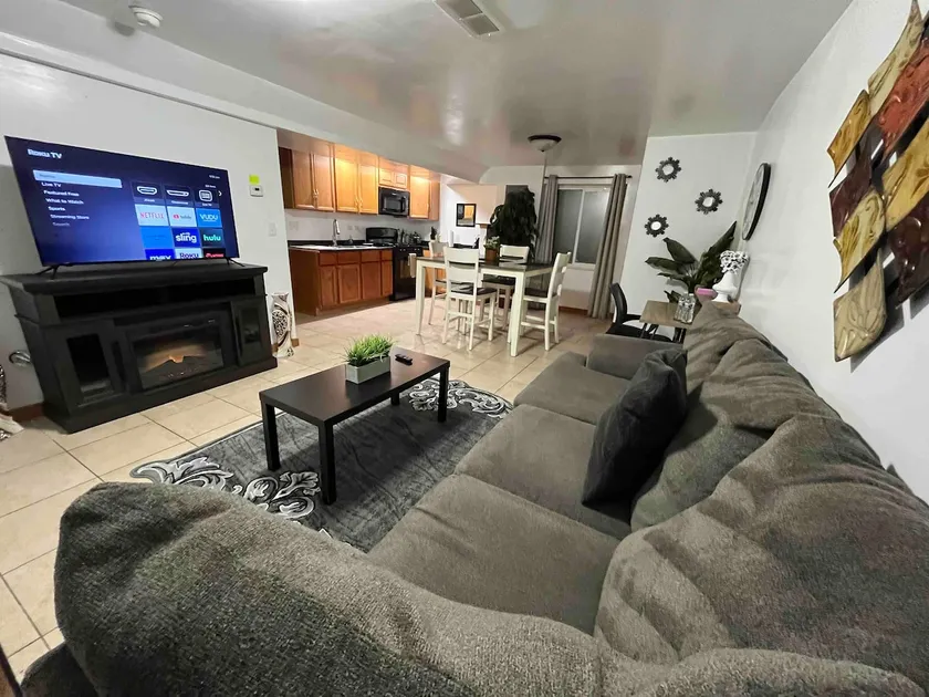 Relaxing Suite with Independent Entrance - Image 1