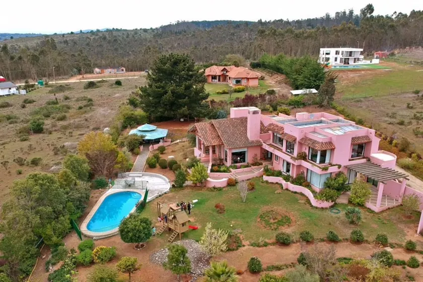 Spectacular Fully Equipped Plot in Algarrobo - Image 1