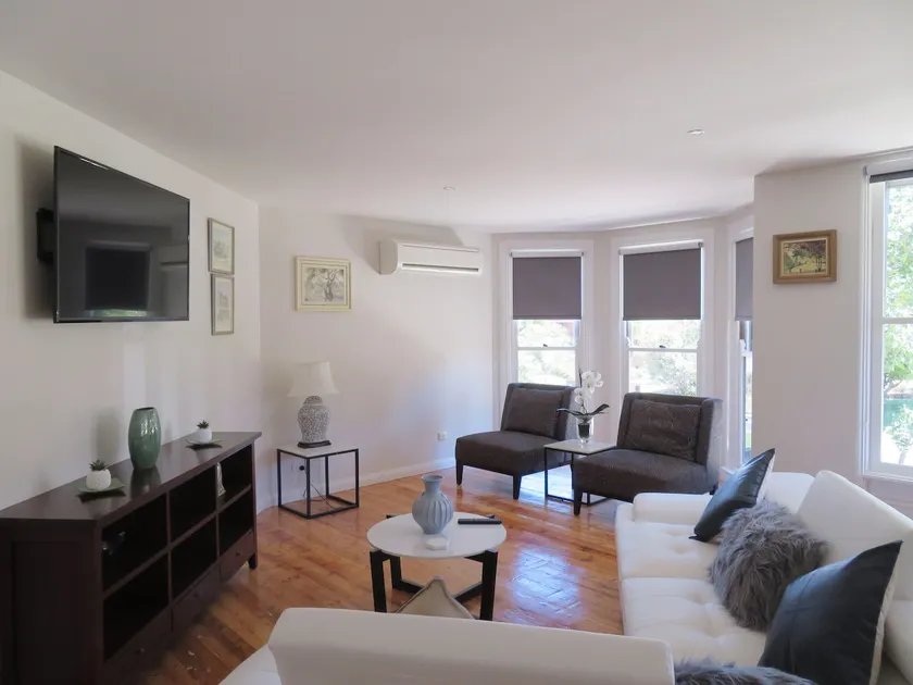 Kennington Retreat - Image 1