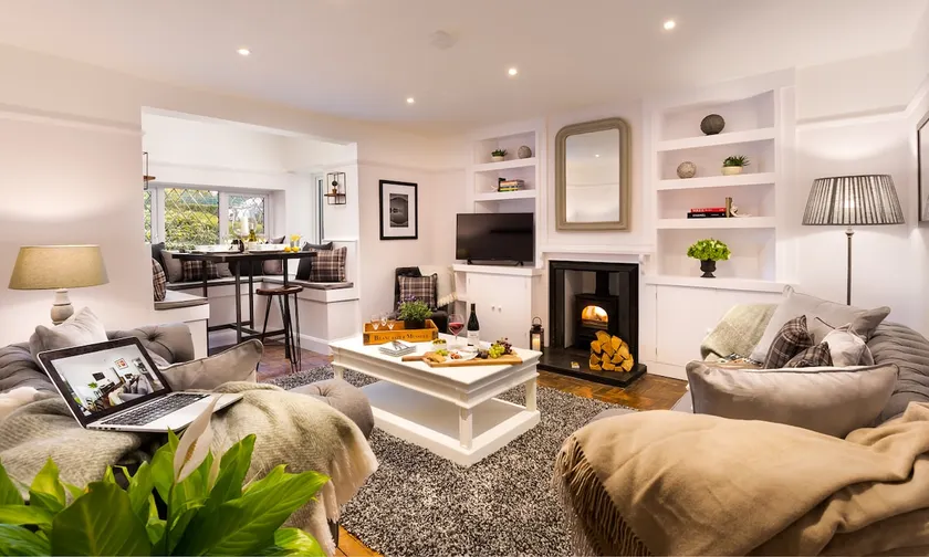 NEW - Lexington House - 5 Star - Stylish Barn Conversion - Image 1
