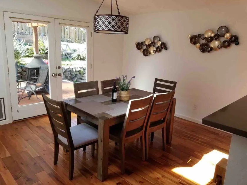 Cute and Cozy 1 Story Home - Image 1