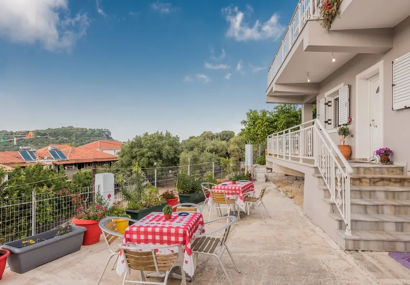 Domus Lukas Apartments - Image 1