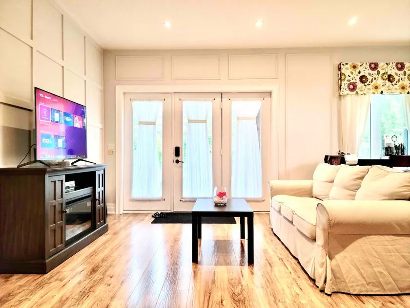 Amy3- Spacious 3Bdrm+2W apartment near Yonge St - Image 1