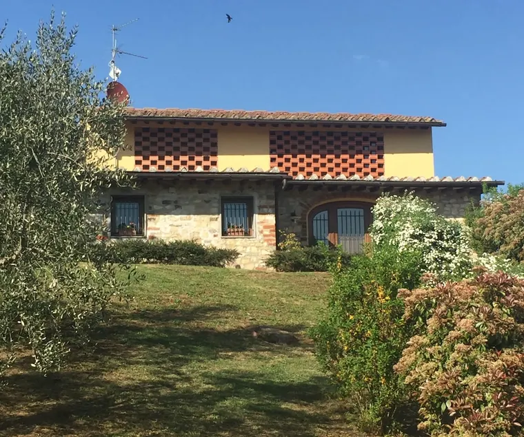 LA CASA DELL' AMBRA-ANCIENT BARN RENOVATED- - Image 1