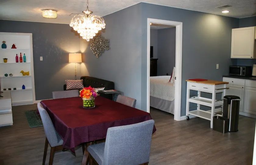 Downtown Traverse City 1-Bedroom APT (unit F) - Image 1