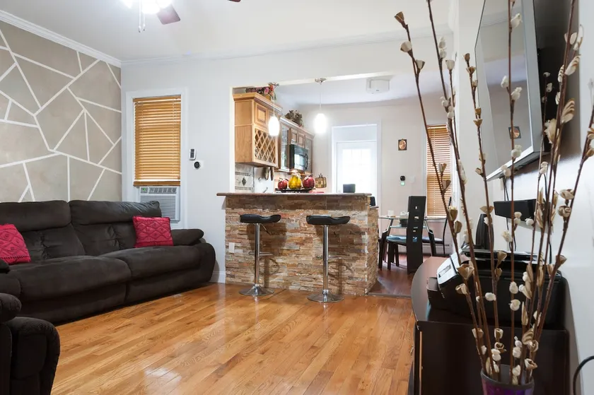 ”Modern Apartment, Minutes away from New York.” - Image 1