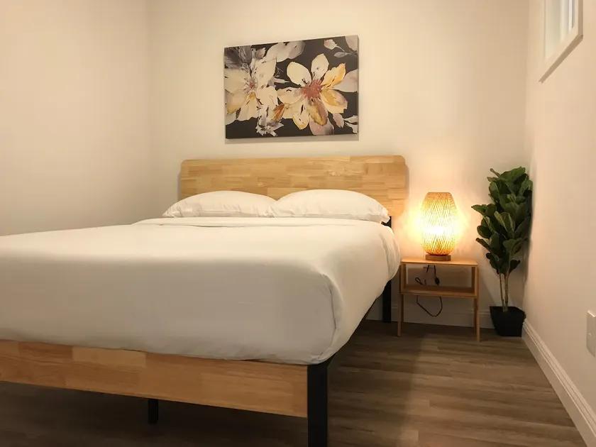 Modern and Stylish 2 Bedroom Home - Image 1