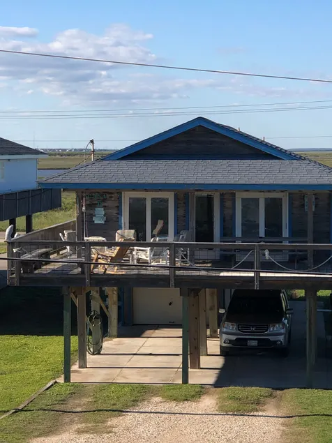 Surf Inn Surfside Beach Home - Image 1