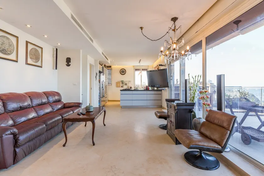 Jaffa sea front Family Penthouse, 3BR 2BA, Balcony - Image 1