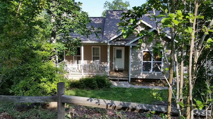 Waterfront Home on Lake Wedowee - Image 1