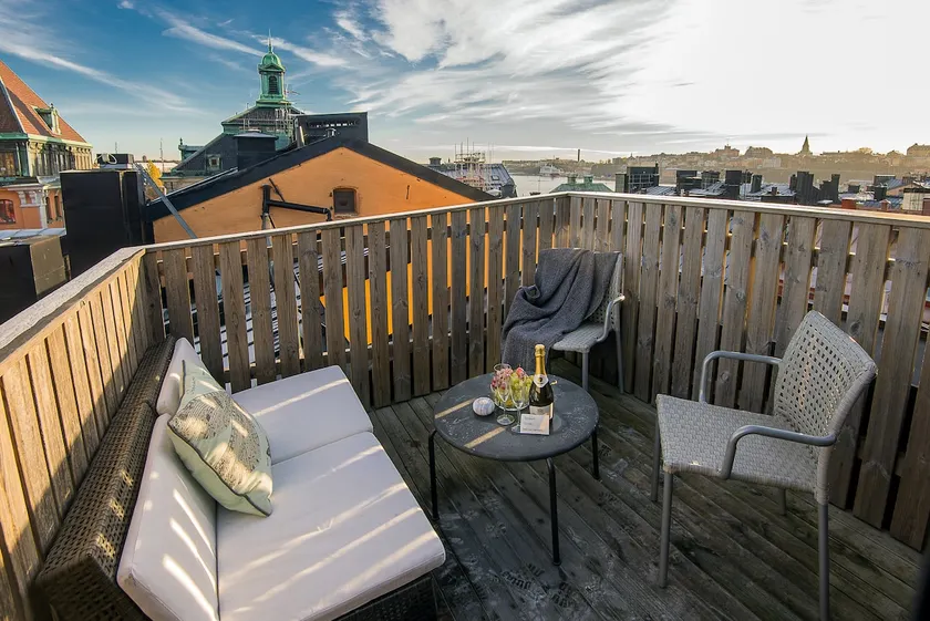 Large Old Town Apt with terrace - CARL - Image 1