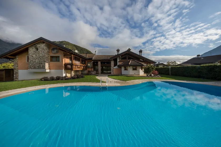 VILLA DEI CASTAGNI. Your home away from home. - Image 1