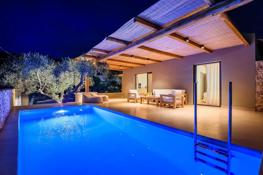 Villa Mirka. Spacious villa with private pool. - Image 1