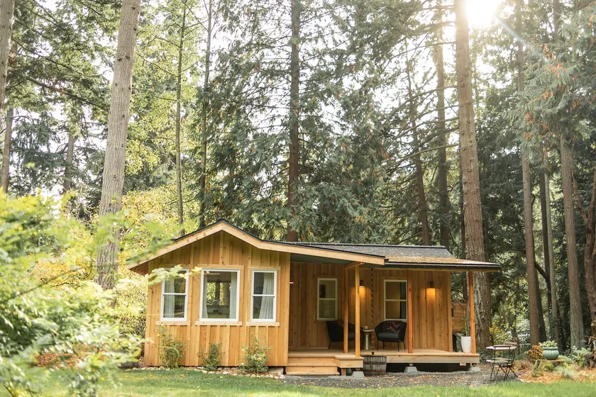Beautiful Rolling Bay Cabin on Bainbridge Island. - Image 1