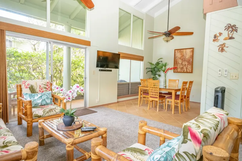 Island Vibes! / 2BR TH / Walk to Beach / Fast WiFi - Image 1