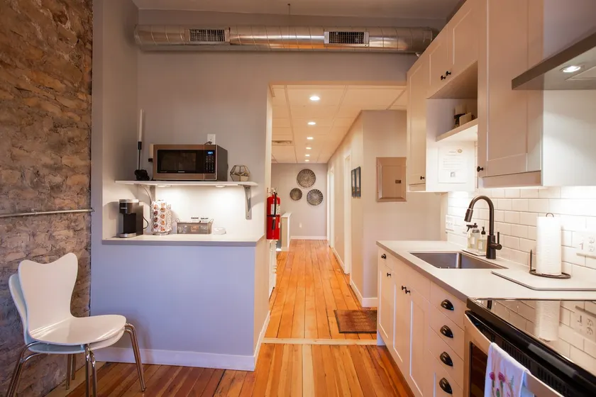Historic 1,200 SF Loft. Best spot in Prescott! - Image 1