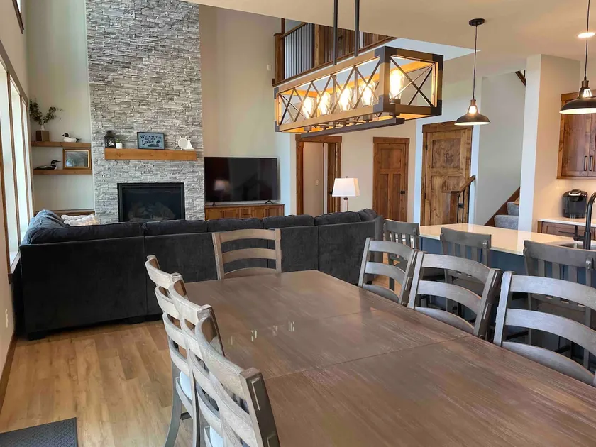 NEW! 2023 Built Spacious Lake Home on Cross Lake - Image 1