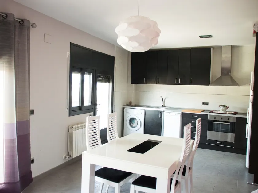 La Casa de Dalt, ideal for families - Image 1