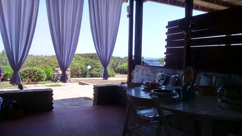 Charming two-room apartment 100 meters from the sea with veranda. - Image 1