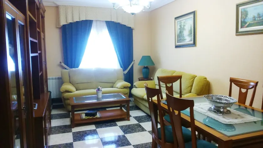 Apartamento Turístico Antigua Universidad Almagro - Image 1