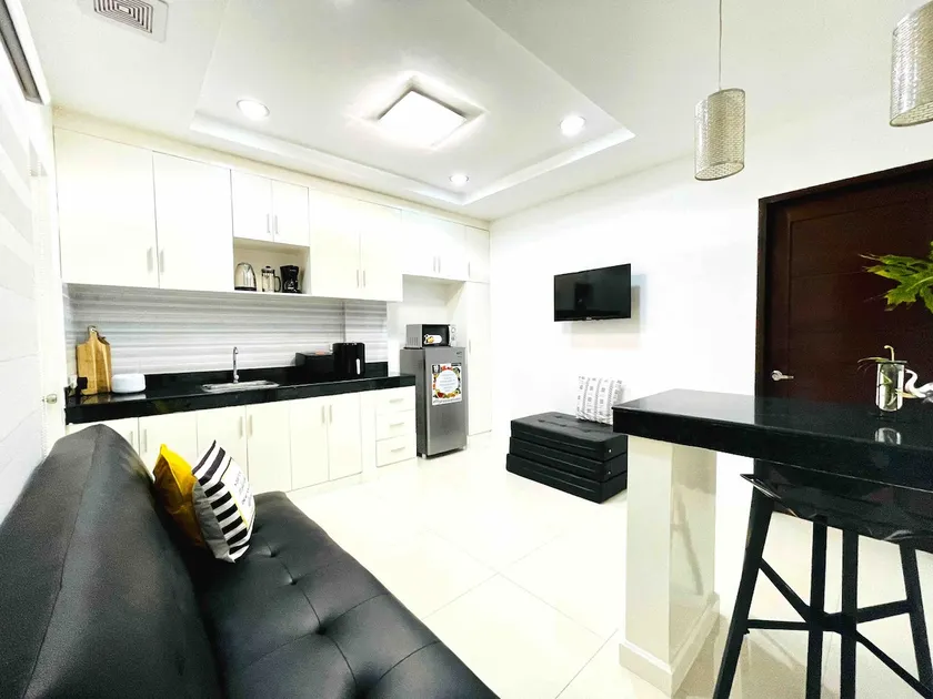 Cozy Unit 2A in Pasig–Cainta Work Ready w/ Wifi - Image 1