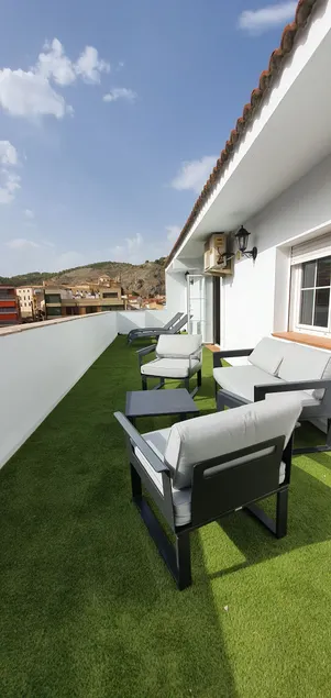 Roof Top House Boats - Image 1