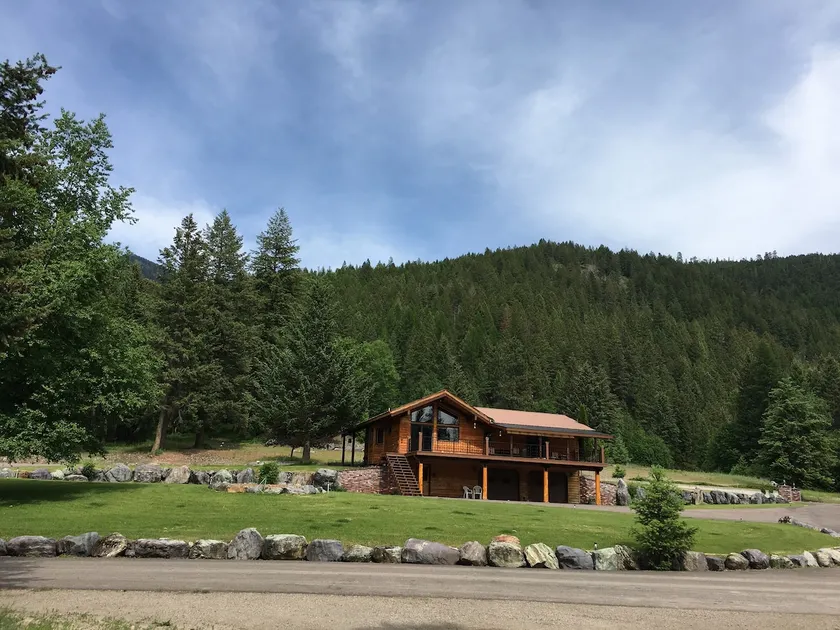 Hemler Creek Cedar Cabin - Image 1